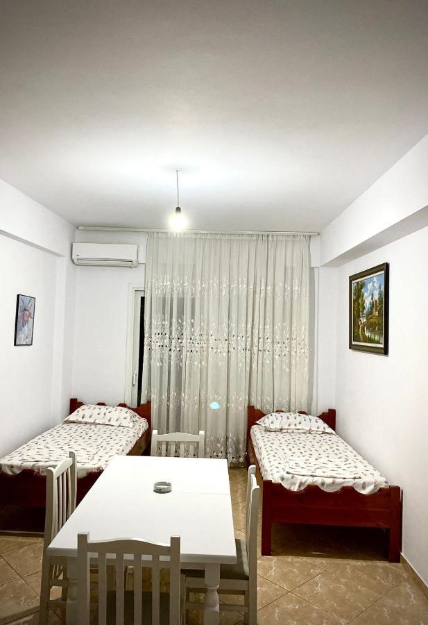 Honey Apartment Near Port Of Saranda Экстерьер фото